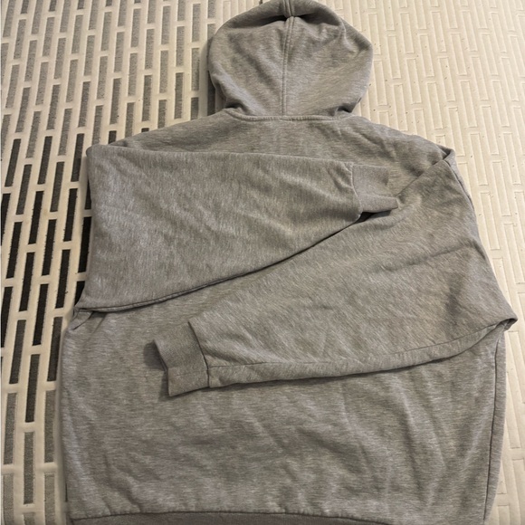 ALO Yoga Light Gray Hoodie - Picture 6 of 7